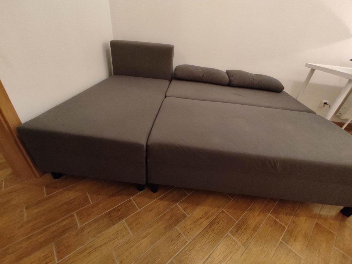 Nice Room With 2 Shared Bathrooms ,Wc , 2Km To Old Town -100M From Metro Szwedzka Warschau Exterior foto