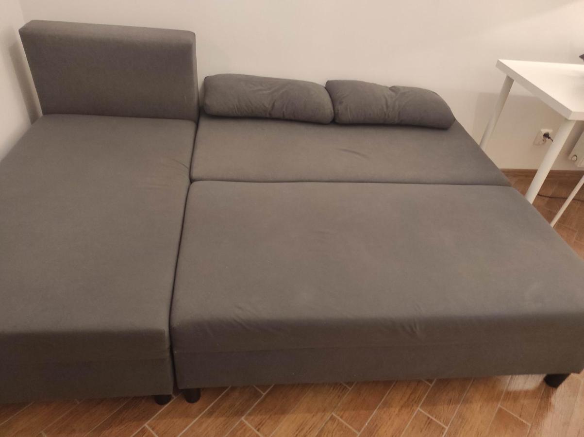 Nice Room With 2 Shared Bathrooms ,Wc , 2Km To Old Town -100M From Metro Szwedzka Warschau Exterior foto
